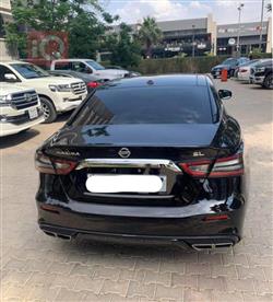 Nissan Maxima